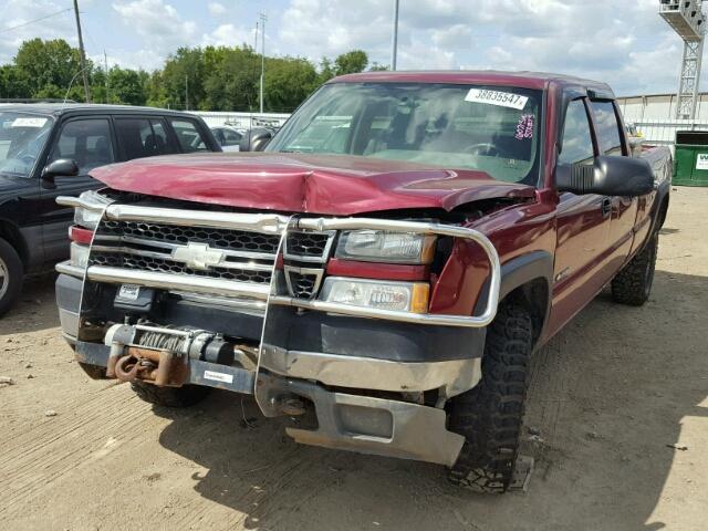 1GCHK33U75F800196 - 2005 CHEVROLET SILVERADO MAROON photo 2