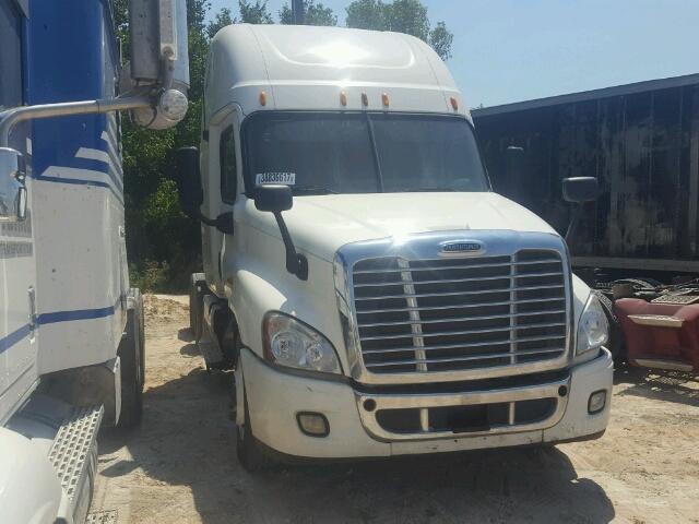 1FUJGLDRXBLBB2520 - 2011 FREIGHTLINER CASCADIA 1 WHITE photo 1