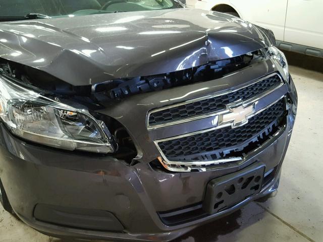 1G11B5SA4DF304851 - 2013 CHEVROLET MALIBU LS GRAY photo 9