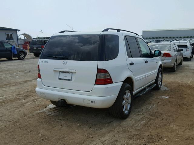 4JGAB72E3XA127194 - 1999 MERCEDES-BENZ ML 430 白色 照片 4