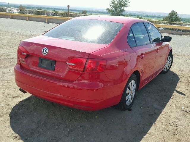 3VW2K7AJ1DM402435 - 2013 VOLKSWAGEN JETTA BASE 红色 照片 4