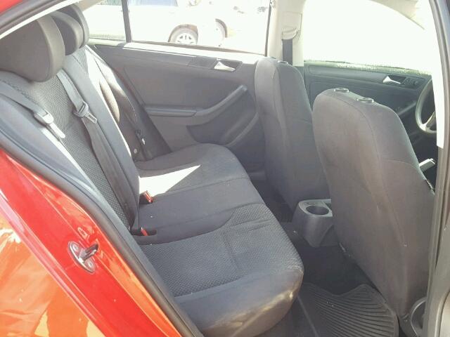 3VW2K7AJ1DM402435 - 2013 VOLKSWAGEN JETTA BASE 红色 照片 6