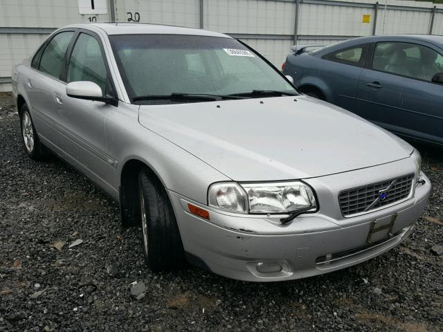 YV1TS592151402680 - 2005 VOLVO S80 2.5T SILVER photo 1