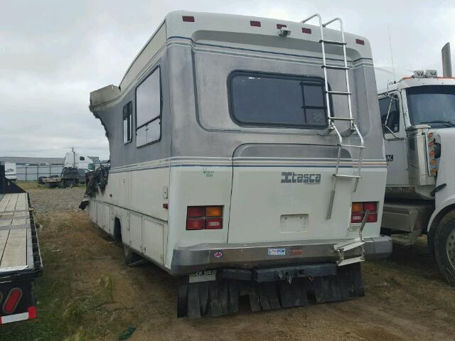 1GBKP37W1J3339130 - 1989 CHEVROLET WINNEBAGO TWO TONE photo 3