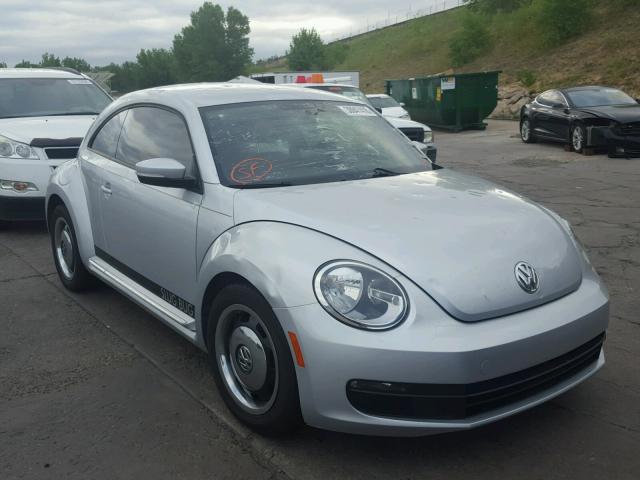 3VWJX7AT4DM605947 - 2013 VOLKSWAGEN BEETLE SILVER photo 1