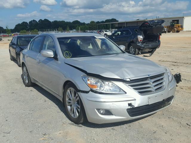 KMHGC46F99U038112 - 2009 HYUNDAI GENESIS 4. SILVER photo 1