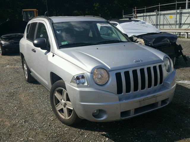 1J8FF47W97D205225 - 2007 JEEP COMPASS SILVER photo 1