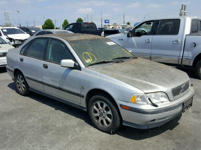 YV1VS2556YF583001 - 2000 VOLVO S40 SILVER photo 1