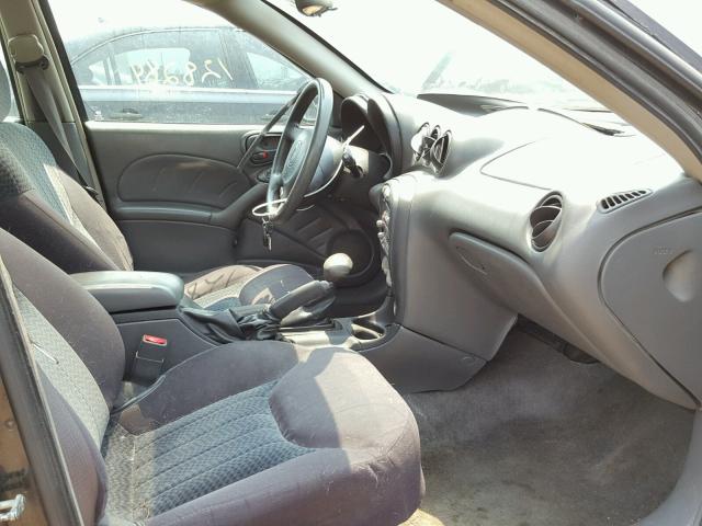 1G2NF52EX4M669728 - 2004 PONTIAC GRAND AM S BLACK photo 5