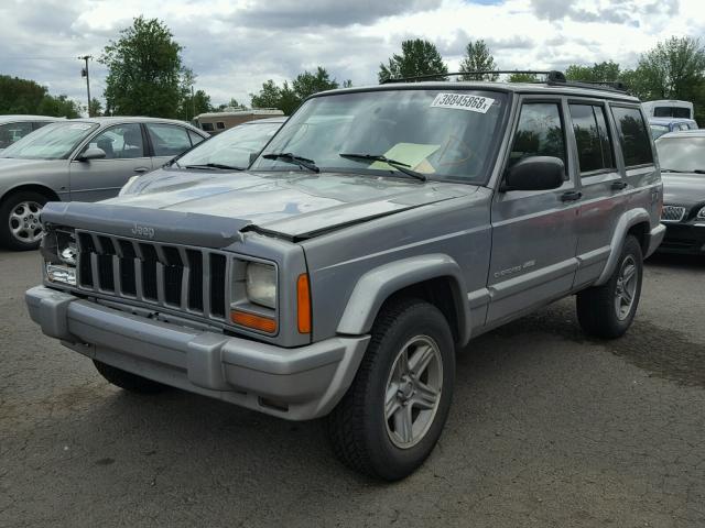 1J4FF58S4YL160933 - 2000 JEEP CHEROKEE C SILVER photo 2