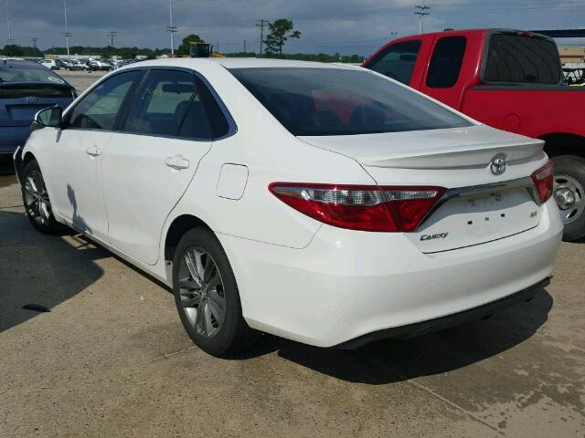 4T1BF1FK9FU475648 - 2015 TOYOTA CAMRY LE WHITE photo 3