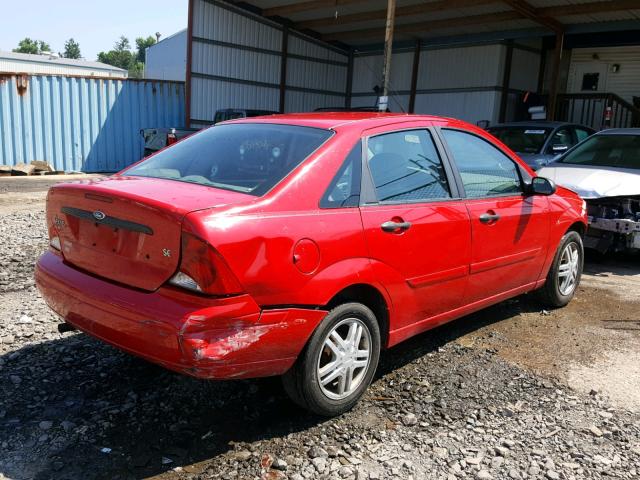 1FAFP34324W193773 - 2004 FORD FOCUS SE C RED photo 4