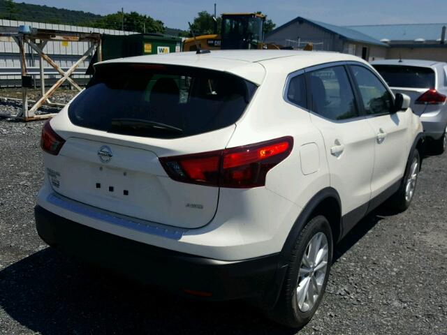 JN1BJ1CR3HW106668 - 2017 NISSAN ROGUE SPOR WHITE photo 4