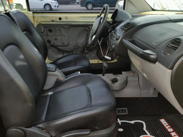 3VWCK21Y93M302604 - 2003 VOLKSWAGEN NEW BEETLE Sarı foto 5