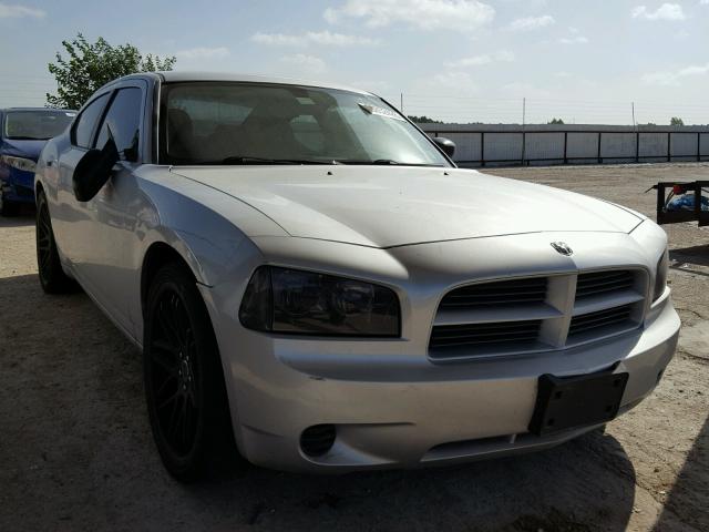 2B3KA43R68H256840 - 2008 DODGE CHARGER SILVER photo 1