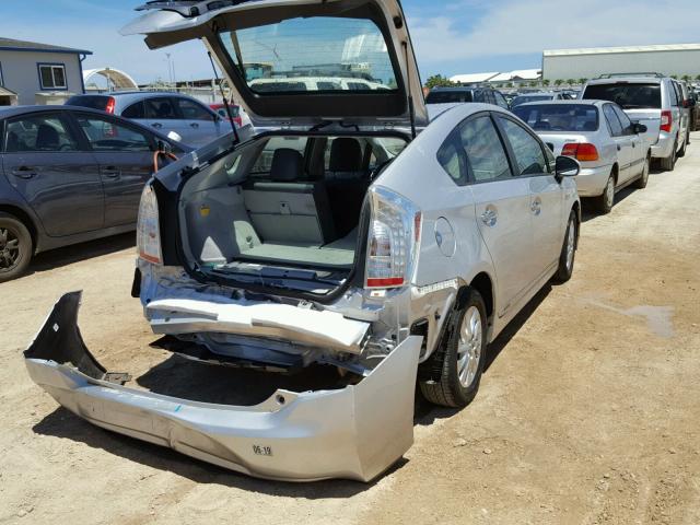 JTDKN3DP8E3059693 - 2014 TOYOTA PRIUS PLUG SILVER photo 4