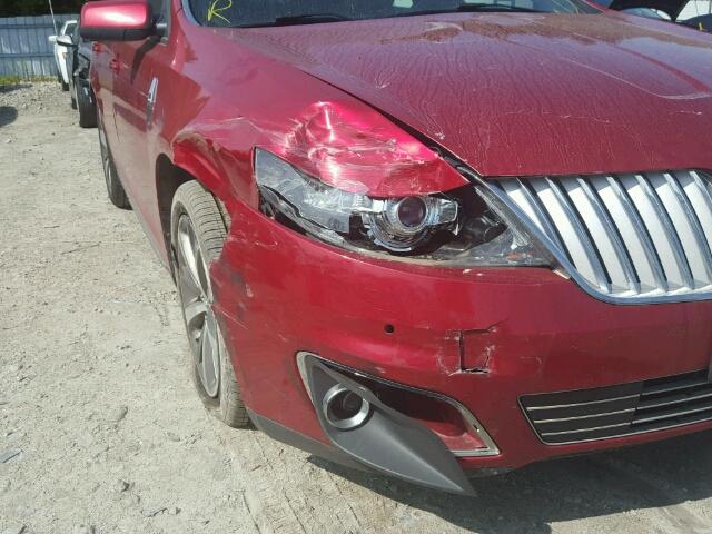 1LNHL9DR2AG611918 - 2010 LINCOLN MKS RED photo 9