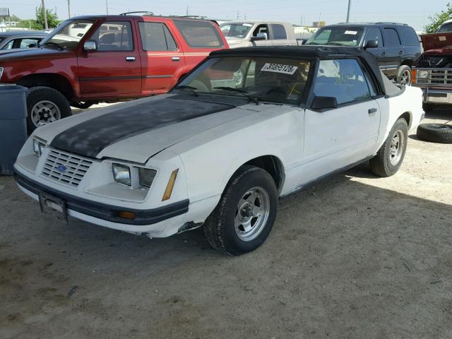 1FABP2737EF208712 - 1984 FORD MUSTANG GL WHITE photo 2