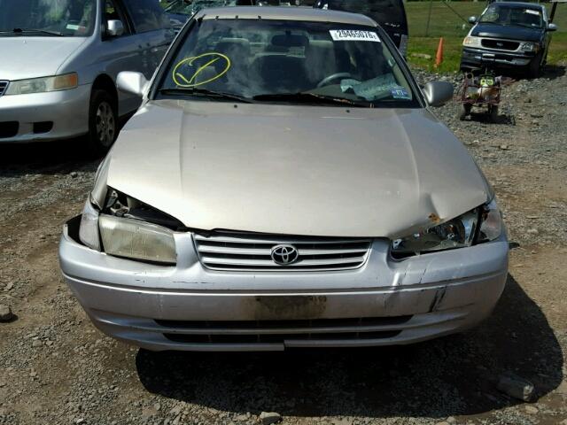 JT2BF22K8X0187721 - 1999 TOYOTA CAMRY LE BEIGE photo 10
