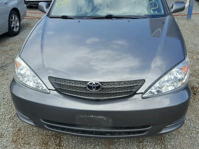 4T1BE30K42U512705 - 2002 TOYOTA CAMRY GRAY photo 9