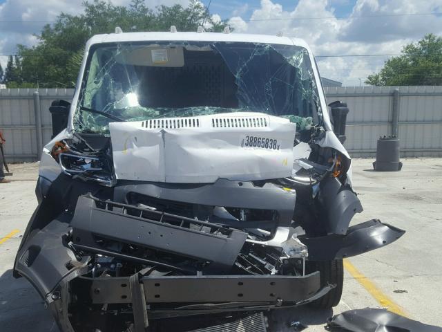 3C6TRVAG7JE117232 - 2018 RAM PROMASTER 白色 照片 9