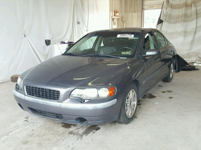 YV1RS61T042398568 - 2004 VOLVO S60 GRAY photo 2