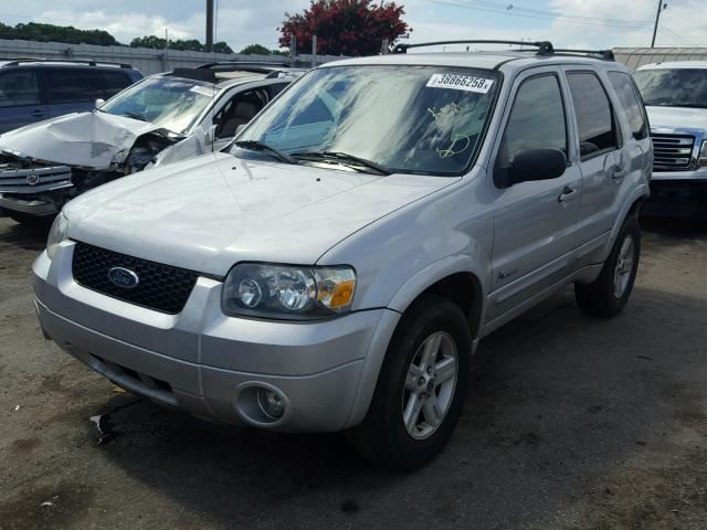 1FMYU95HX5KE10693 - 2005 FORD ESCAPE HEV SILVER photo 2