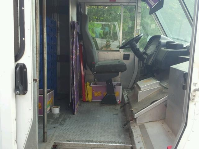 5B4JPD2U263415163 - 2006 WORKHORSE CUSTOM CHASSIS COMMERCIAL თეთრი ფოტო 5