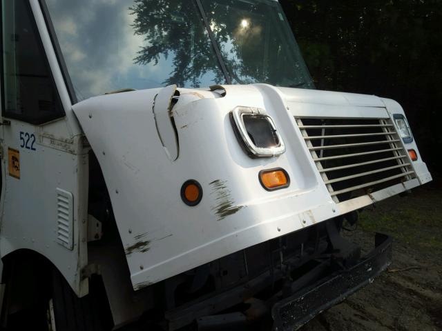 5B4JPD2U263415163 - 2006 WORKHORSE CUSTOM CHASSIS COMMERCIAL თეთრი ფოტო 9