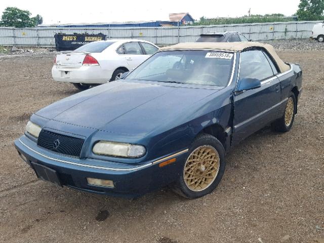 1C3EU4538RF280270 - 1994 CHRYSLER LEBARON BA BLUE photo 2