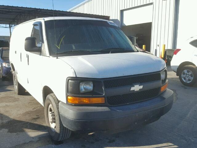 1GCGG25C891140362 - 2009 CHEVROLET EXPRESS G2 WHITE photo 1