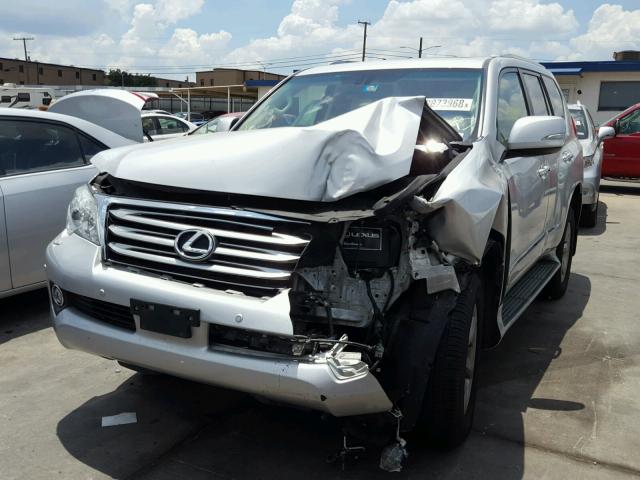 JTJJM7FX7C5045334 - 2012 LEXUS GX PREMIUM SILVER photo 2