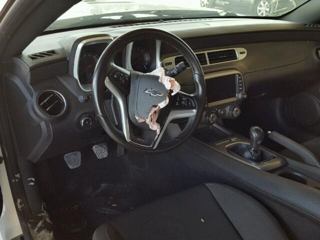 2G1FG1EW7F9269323 - 2015 CHEVROLET CAMARO SS WHITE photo 9