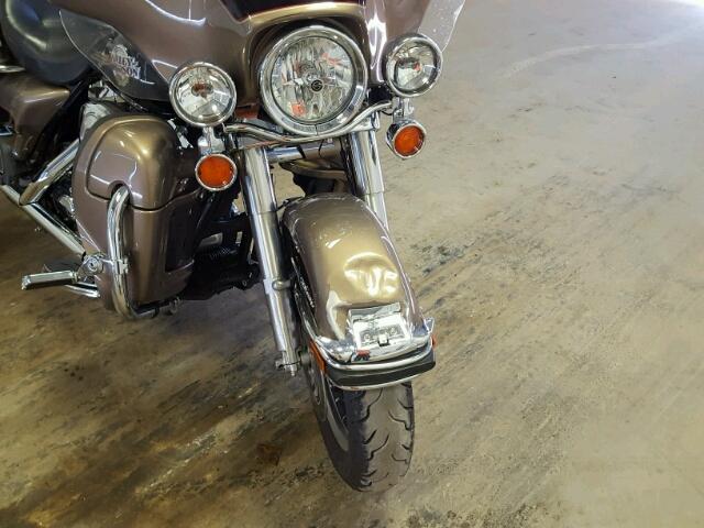 1HD1FCW125Y649844 - 2005 HARLEY-DAVIDSON FLHTCUI Алтын фото 9