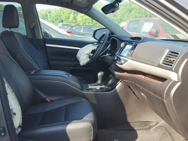 5TDJKRFH1GS320659 - 2016 TOYOTA HIGHLANDER ნაცრისფერი ფოტო 5