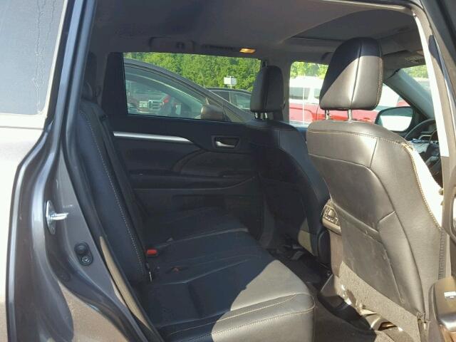 5TDJKRFH1GS320659 - 2016 TOYOTA HIGHLANDER ნაცრისფერი ფოტო 6