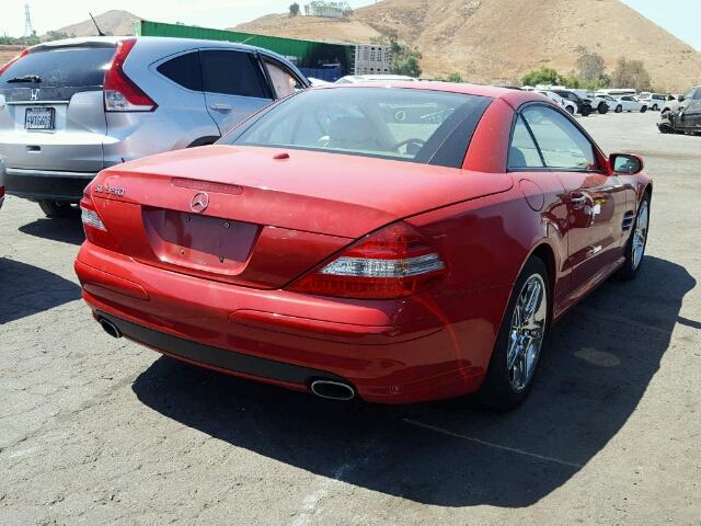 WDBSK71F17F127652 - 2007 MERCEDES-BENZ SL RED photo 4