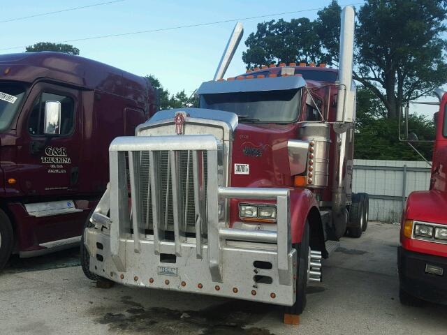 1XKWDB9X07J184293 - 2007 KENWORTH CONSTRUCTI RED photo 2