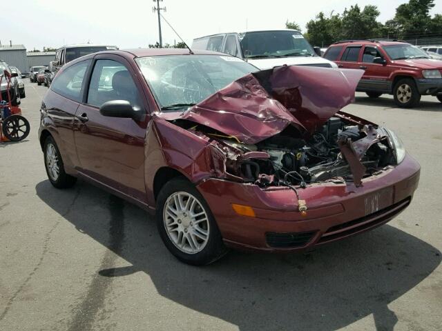 1FAFP31N06W148145 - 2006 FORD FOCUS ZX3 MAROON photo 1