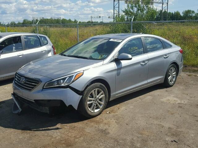 5NPE24AFXHH515516 - 2017 HYUNDAI SONATA SE SILVER photo 2