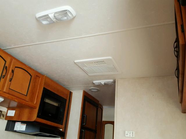 5ZT2FETB7AA001562 - 2010 CCHM CAMPER WHITE photo 7