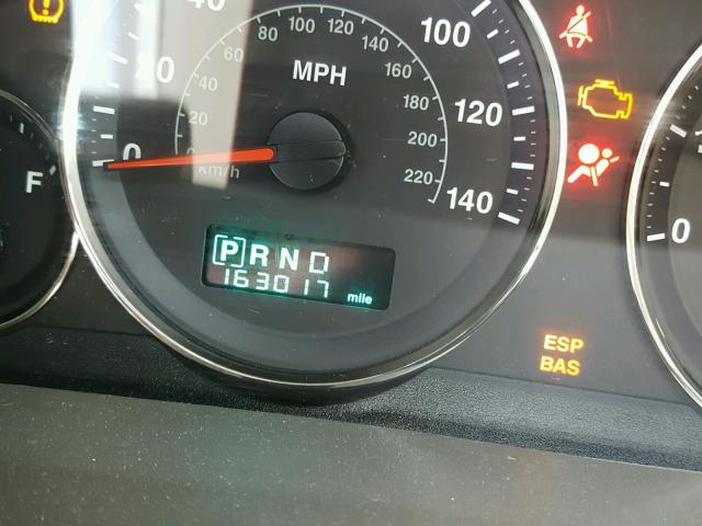 1J8HG48KX6C209208 - 2006 JEEP COMMANDER GRAY photo 8