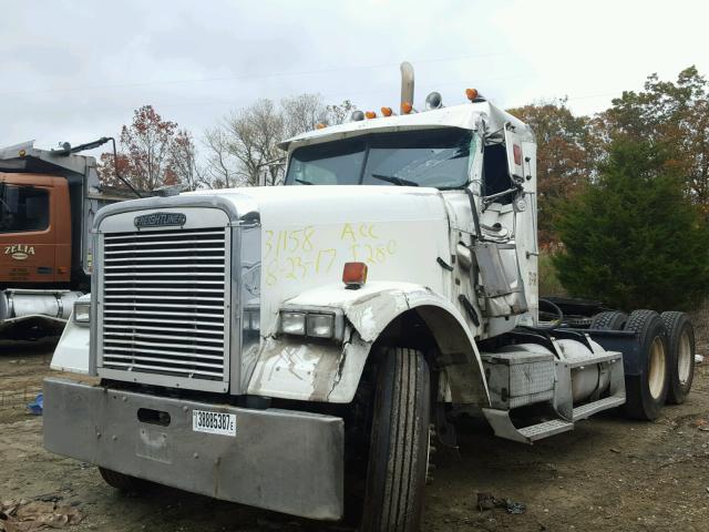 1FUPDZYB5TL670426 - 1996 FREIGHTLINER CONVENTION WHITE photo 2