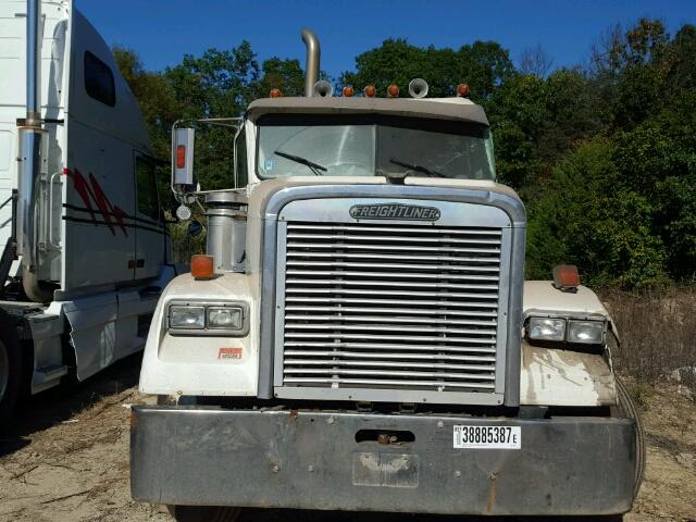 1FUPDZYB5TL670426 - 1996 FREIGHTLINER CONVENTION WHITE photo 7