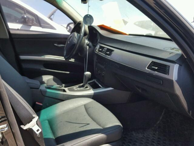 WBAVH13517KC97385 - 2007 BMW 323 I BLACK photo 5