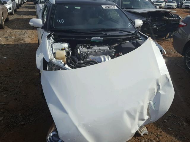 JTKJF5C78E3076346 - 2014 TOYOTA SCION TC 白色 照片 9