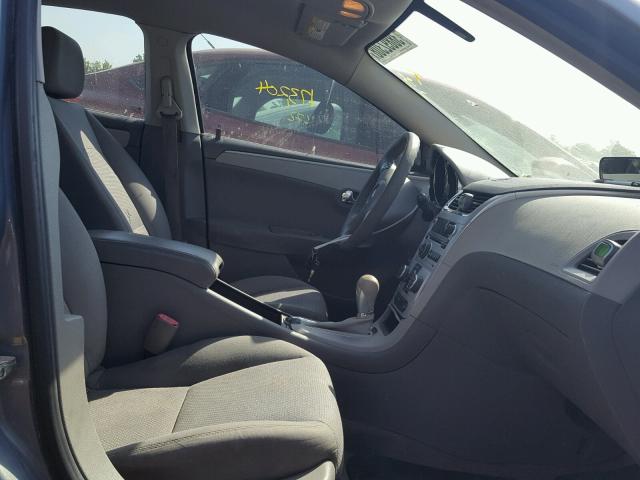 1G1ZG57B894111188 - 2009 CHEVROLET MALIBU LS BLUE photo 5