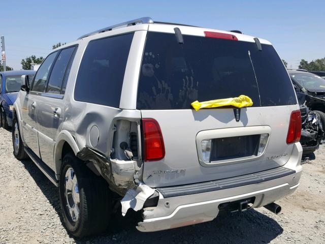 5LMFU28536LJ05397 - 2006 LINCOLN NAVIGATOR თეთრი ფოტო 3