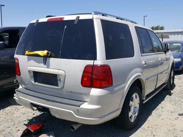 5LMFU28536LJ05397 - 2006 LINCOLN NAVIGATOR თეთრი ფოტო 4