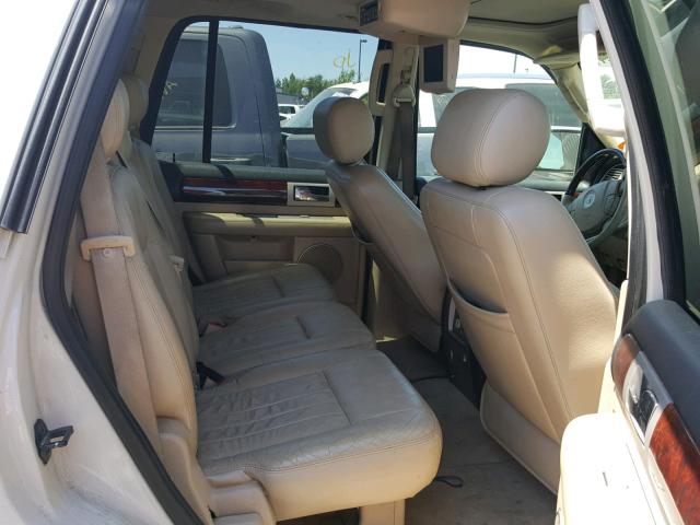 5LMFU28536LJ05397 - 2006 LINCOLN NAVIGATOR თეთრი ფოტო 6
